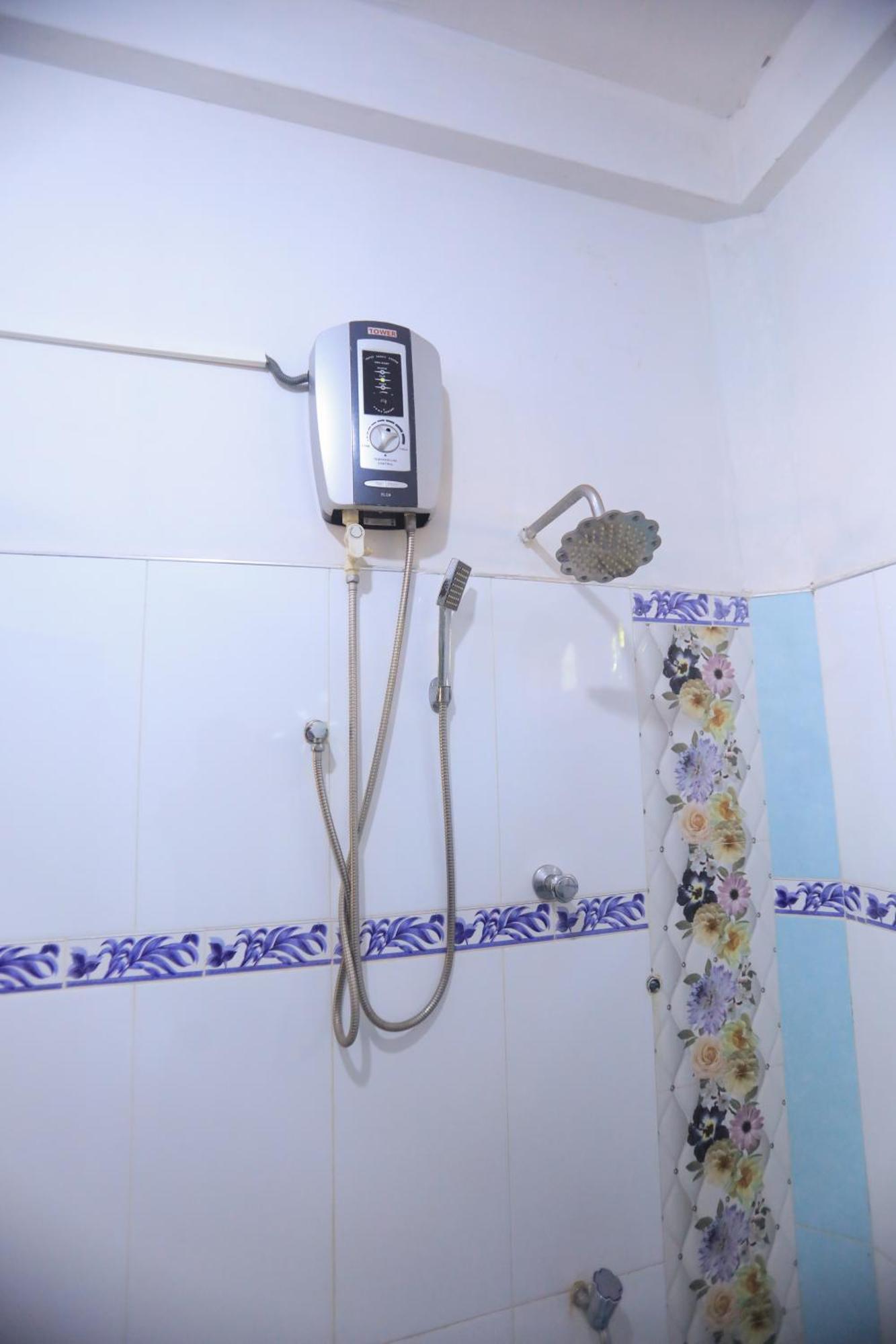Asna Проживание в семье Дамбулла
